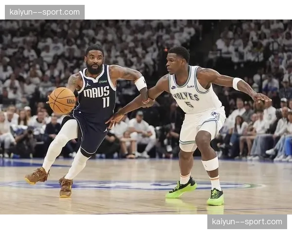 黄蜂区域联防限制约翰逊突破，迫使其更多选择外线出手策略